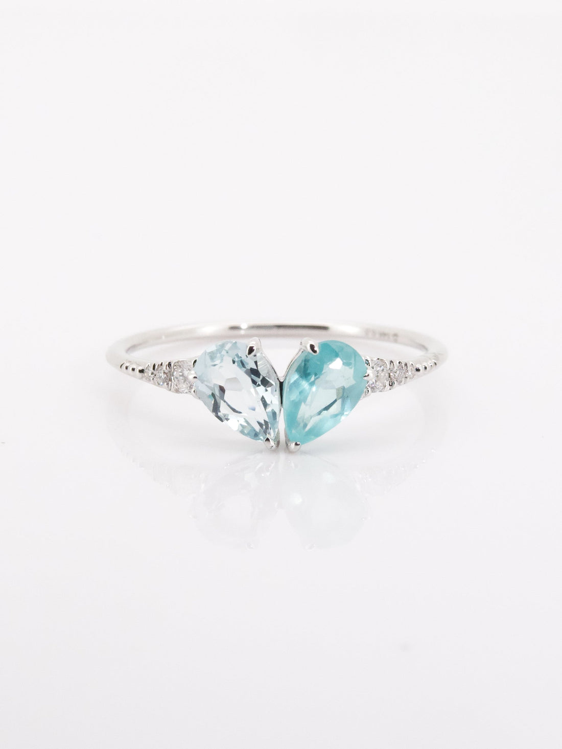 14K White Gold Heart Shaped Ring -  Toi et Moi