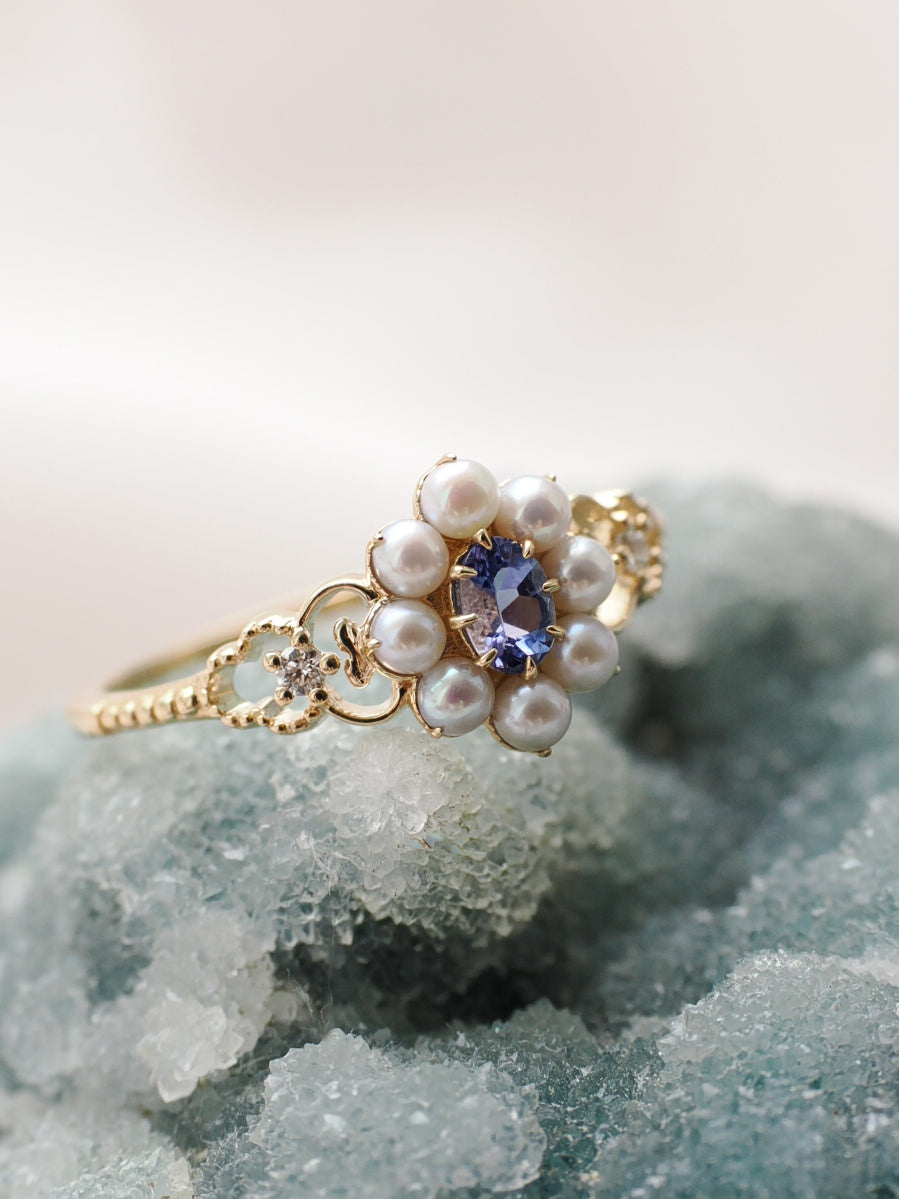 Georgia 14K Gold Tanzanite Cluster Ring
