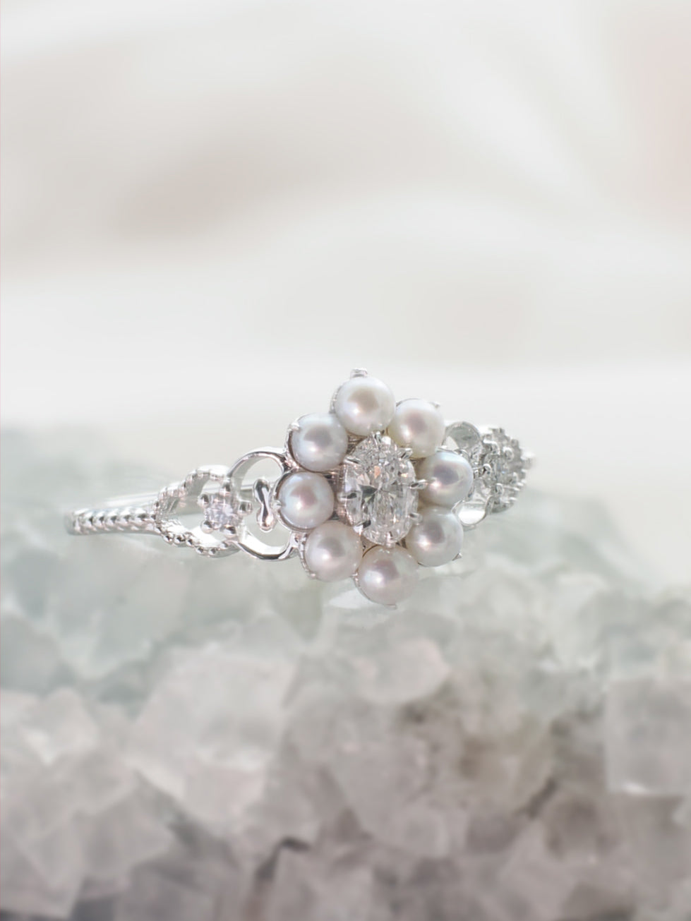 Georgia 14K Gold Diamond Cluster Ring