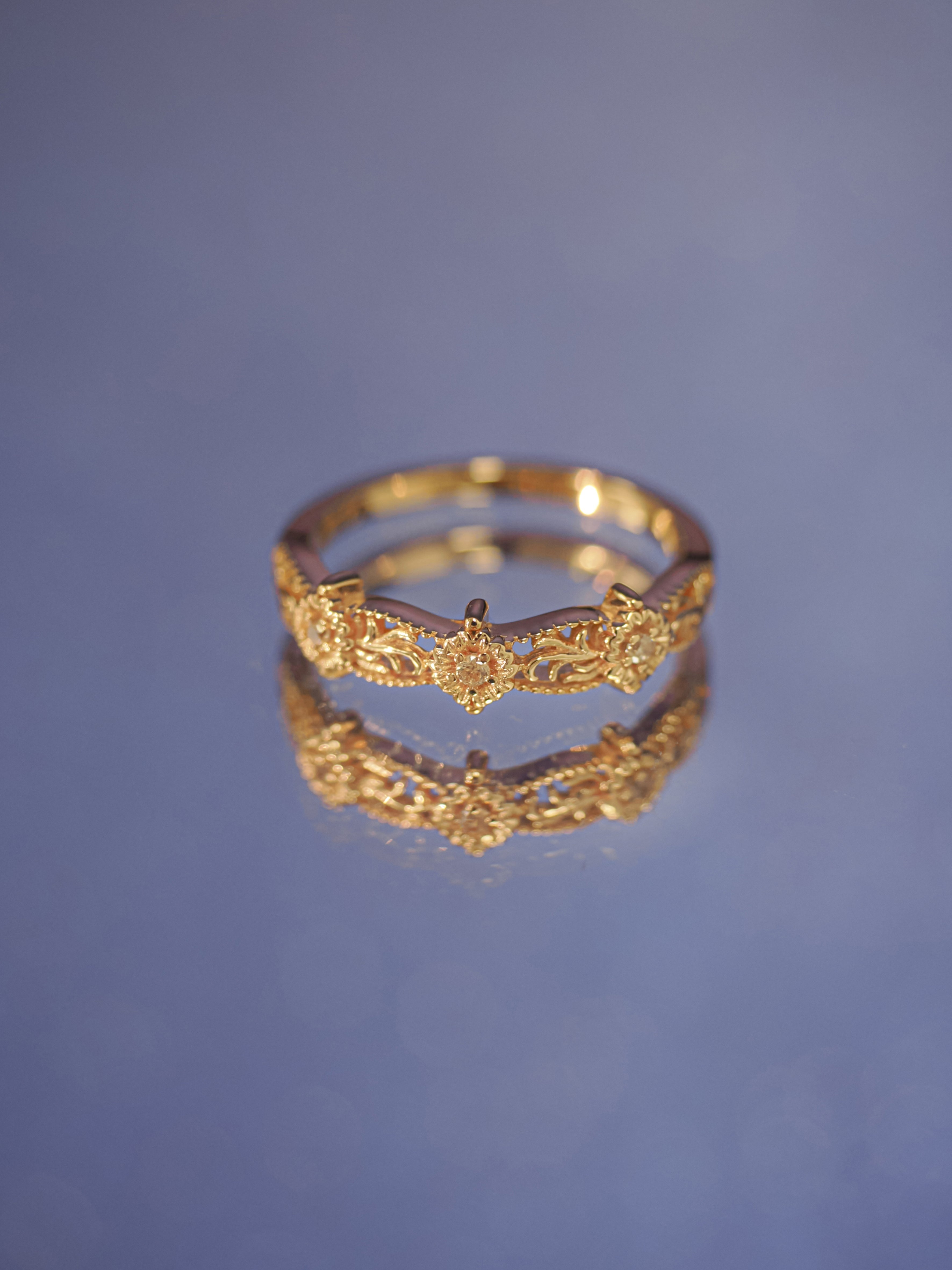 Gold Floral Ring - Aster