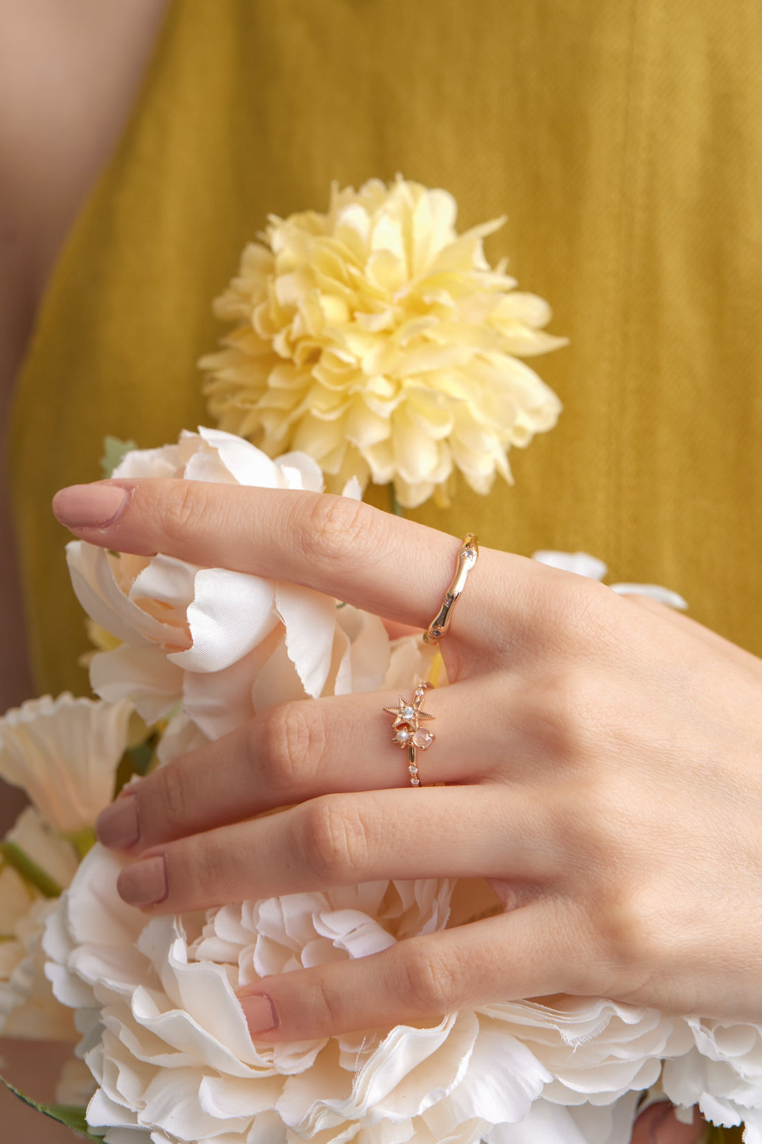 Gold Star Ring - Cosmic