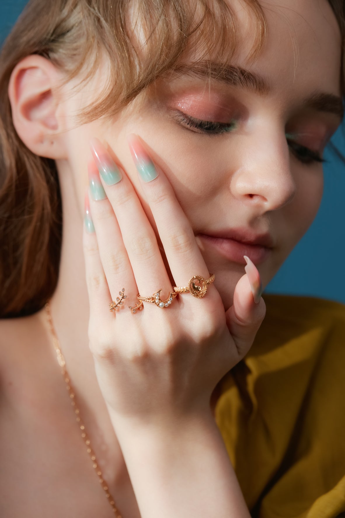 Clear Quartz Gold Ring - Cheshire Cat