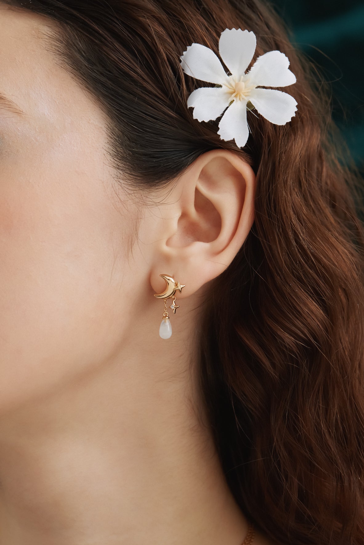 Moonstone Gold Dangle Earrings - Moonlit